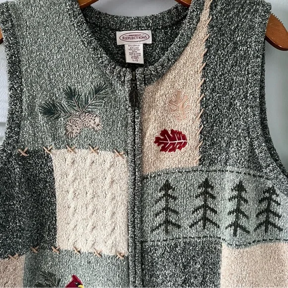 Northern Reflections Green and Cream Patchwork Zip Sweater Vest - Picture 5 of 7